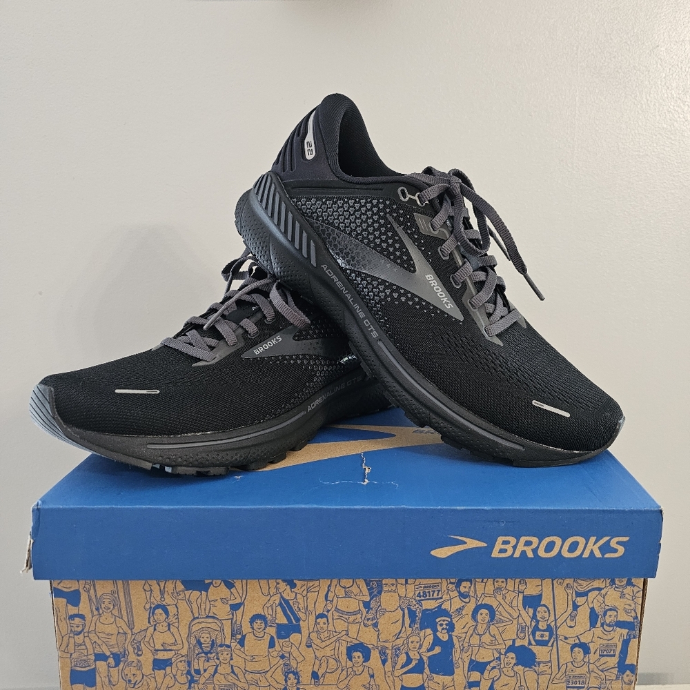 Brooks Adrenaline GTS 22 Men's Size 10